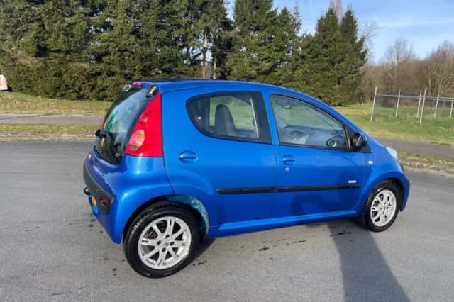 Peugeot 107 (2011) thumbnail 4
