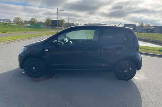 SEAT Mii (2017) thumbnail 2