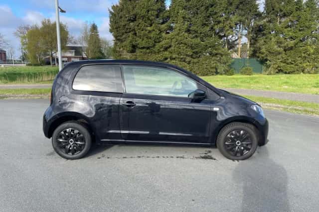 SEAT Mii (2017) thumbnail 5