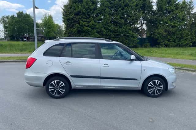 Škoda Fabia (2011) thumbnail 5