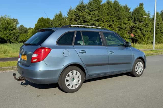 Škoda Fabia (2010) thumbnail 4