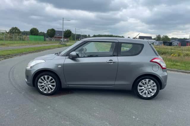 Suzuki Swift (2014) thumbnail 2