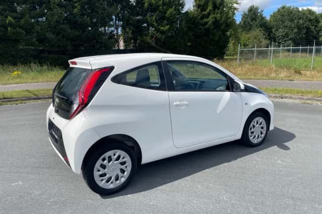 Toyota Aygo (2019) thumbnail 4