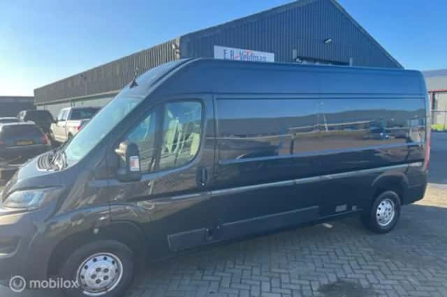 Peugeot Boxer (2021) thumbnail 2