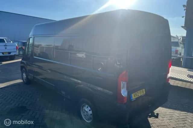 Peugeot Boxer (2021) thumbnail 4