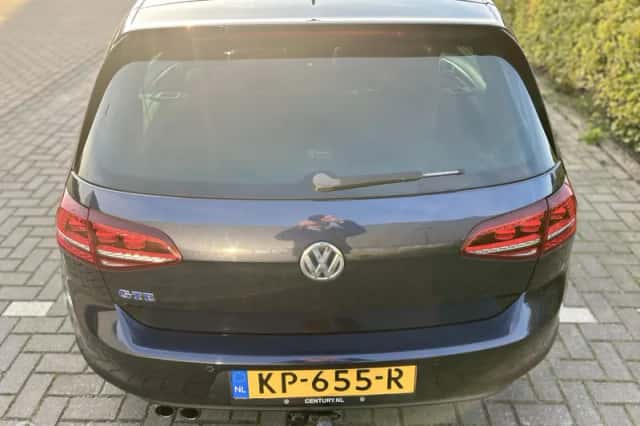 Volkswagen Golf (2016) thumbnail 6