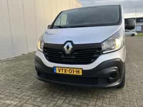 Renault Trafic (2016) thumbnail 4