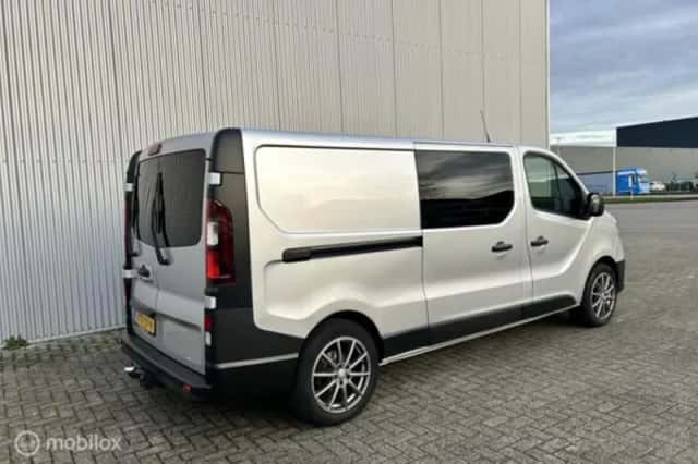 Renault Trafic (2023) thumbnail 5