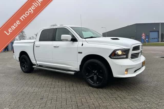 Dodge RAM (2016) thumbnail 2