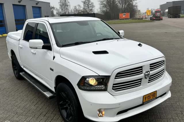 Dodge RAM (2016) thumbnail 5