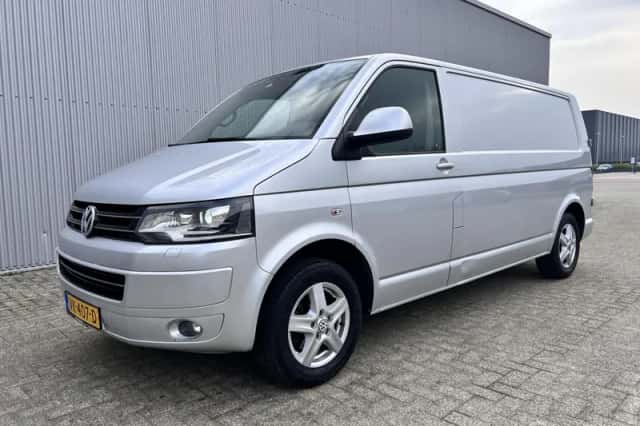 Volkswagen Transporter (2014) thumbnail 1