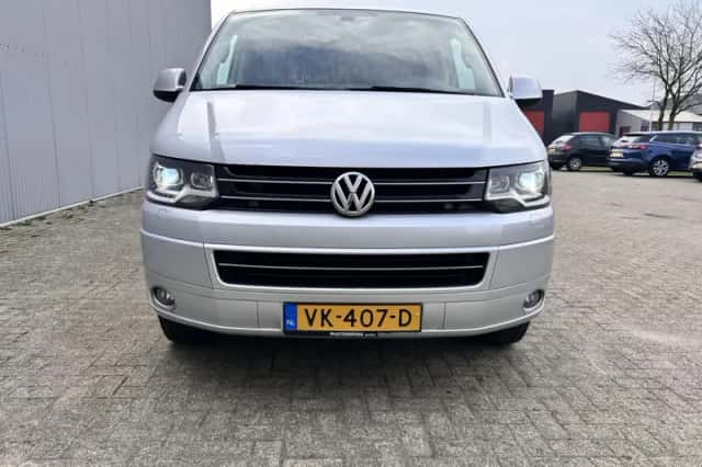 Volkswagen Transporter (2014) thumbnail 2