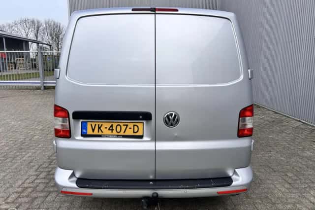 Volkswagen Transporter (2014) thumbnail 4