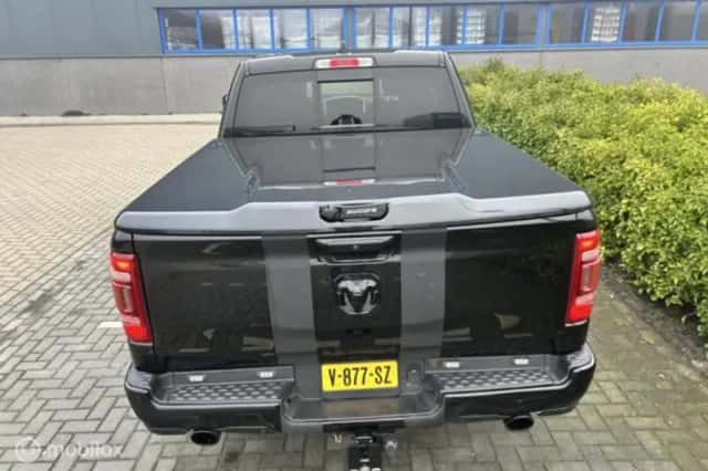 Dodge Ram (2018) thumbnail 4