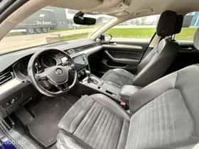 Volkswagen Passat (2018) thumbnail 11