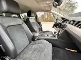 Volkswagen Passat (2018) thumbnail 18