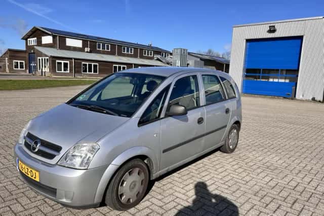 Opel Meriva (2003) thumbnail 1