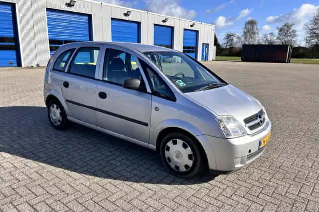 Opel Meriva (2003) thumbnail 5