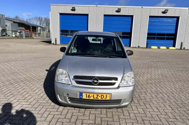 Opel Meriva (2003) thumbnail 6