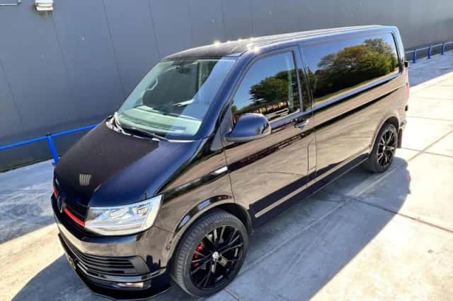 Volkswagen Transporter (2015) thumbnail 1