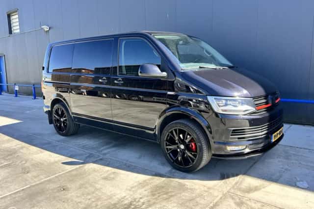 Volkswagen Transporter (2015) thumbnail 5