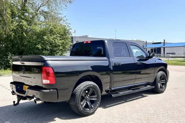 Dodge RAM (2011) thumbnail 4