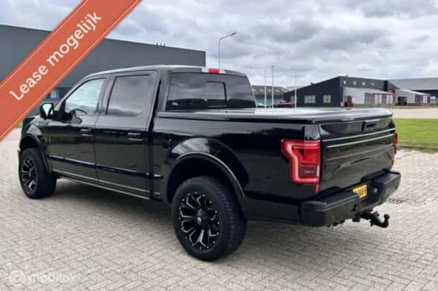 Ford F-150 Platinum (2016) thumbnail 3