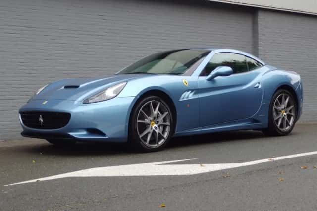 Ferrari California (2010) thumbnail 1