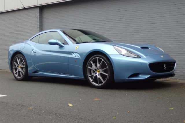 Ferrari California (2010) thumbnail 6