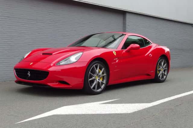 Ferrari California (2013) thumbnail 1