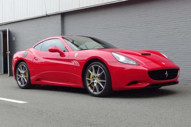 Ferrari California (2013) thumbnail 5