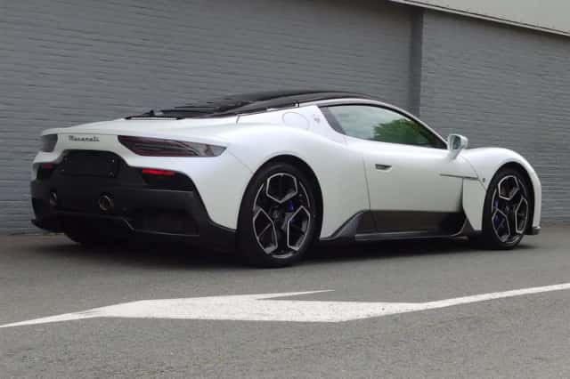 Maserati MC20 (2022) thumbnail 2