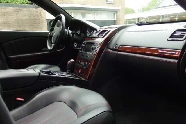 Maserati Quattroporte (2010) thumbnail 4