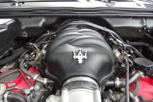Maserati Quattroporte (2010) thumbnail 5