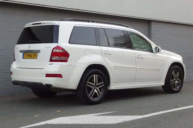 Mercedes-Benz GL450 (2007) thumbnail 2