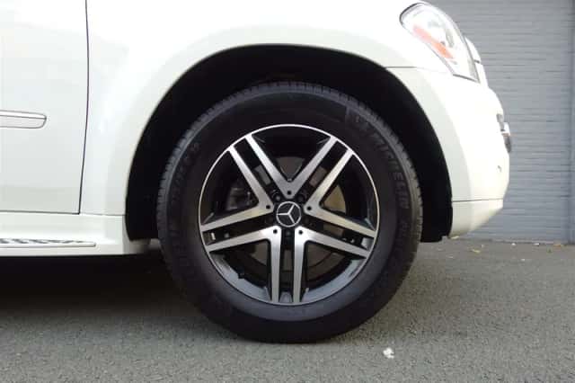 Mercedes-Benz GL450 (2007) thumbnail 3