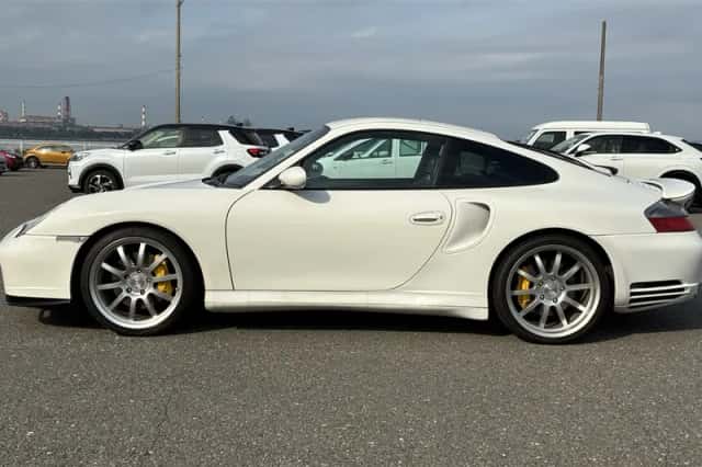 Porsche 911 (2004) thumbnail 6
