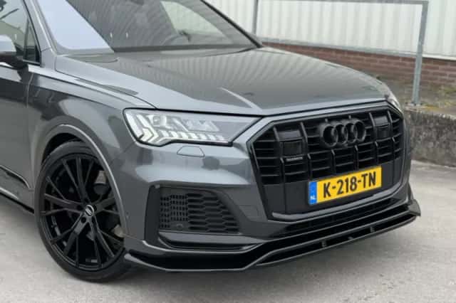 Audi Q7 (2021) thumbnail 4