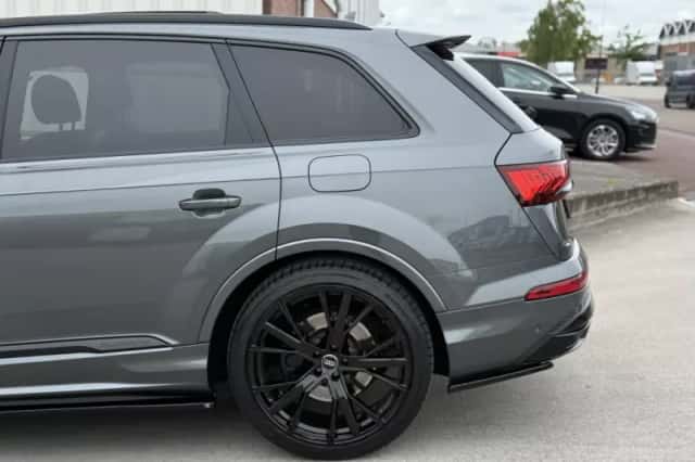Audi Q7 (2021) thumbnail 5