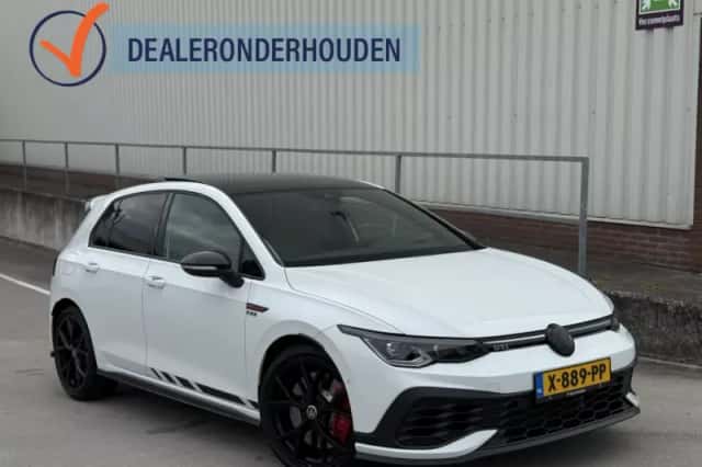 Volkswagen Golf (2021) thumbnail 1
