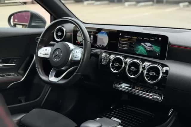 Mercedes-Benz A-Klasse (2018) thumbnail 2