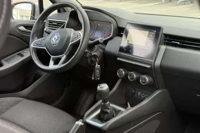Renault Clio (2020) thumbnail 2