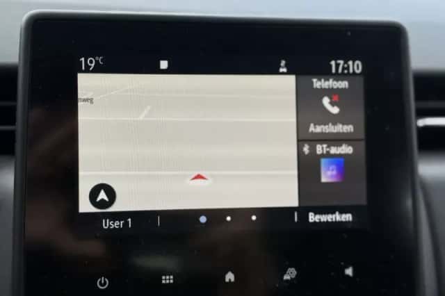 Renault Clio (2020) thumbnail 4
