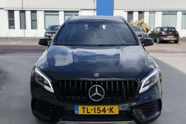 Mercedes-Benz GLA-Klasse (2018) thumbnail 4