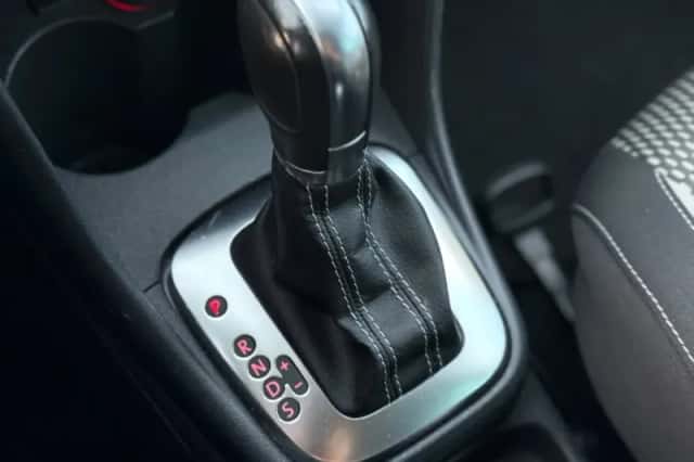 Volkswagen Polo (2012) thumbnail 2