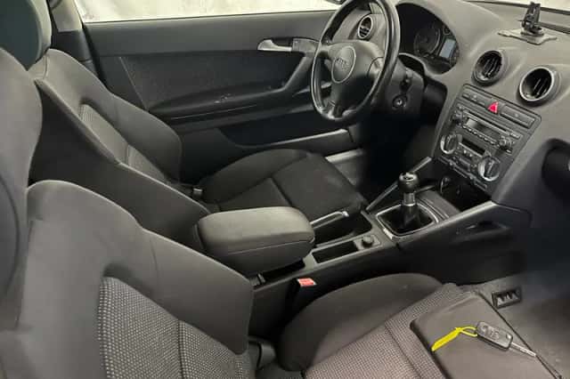 Audi A3 (2005) thumbnail 2