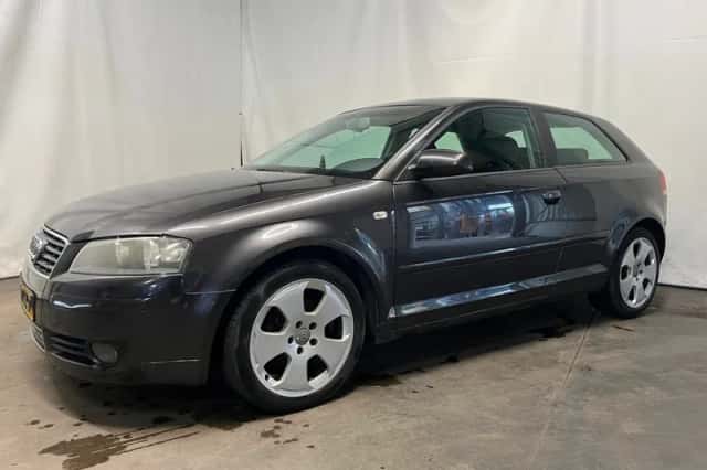 Audi A3 (2005) thumbnail 3
