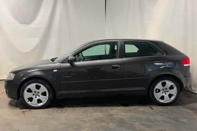 Audi A3 (2005) thumbnail 5