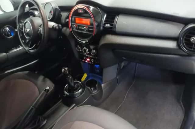 MINI Mini (2014) thumbnail 4