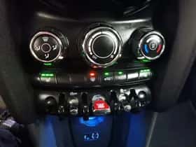 MINI Mini (2014) thumbnail 8